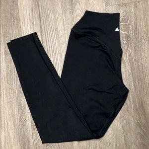 Balance Athletica ascend leggings